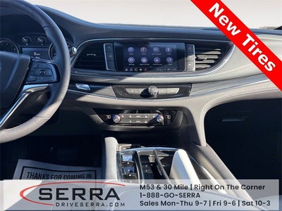 2024 Buick Enclave Essence