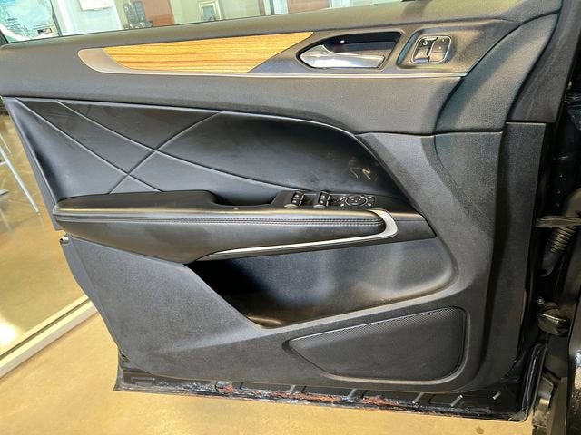 2015 Lincoln MKC Base