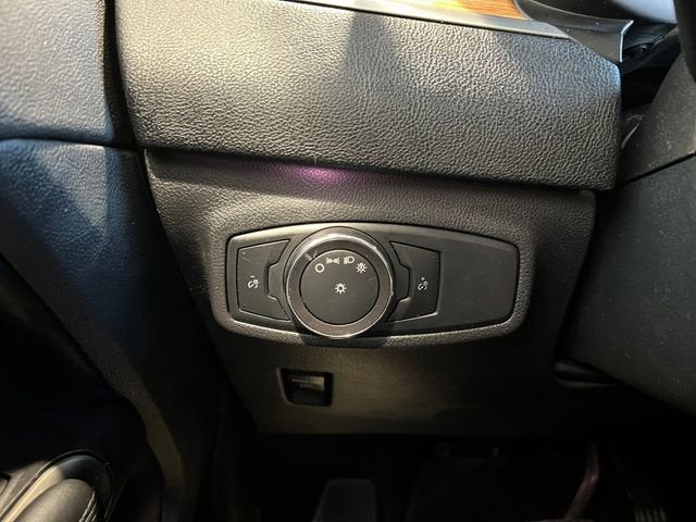 2015 Lincoln MKC Base