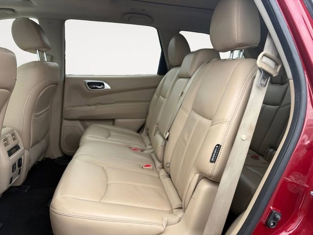 2018 Nissan Pathfinder SL