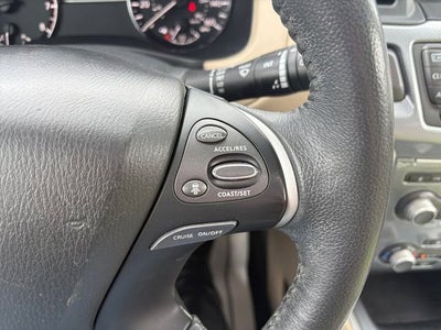 2018 Nissan Pathfinder SL