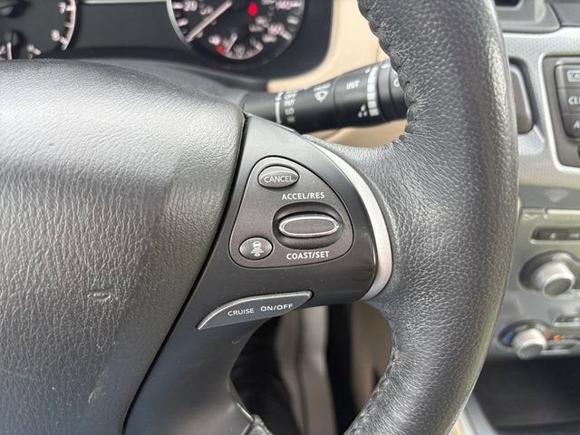 2018 Nissan Pathfinder SL