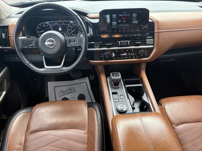 2022 Nissan Pathfinder Platinum