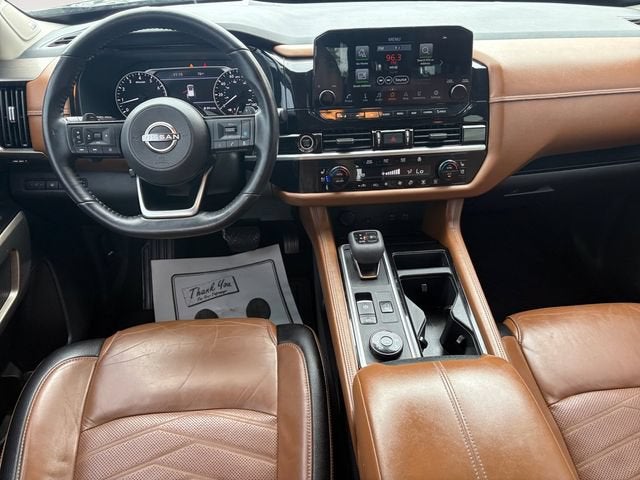 2022 Nissan Pathfinder Platinum