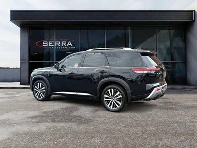 2022 Nissan Pathfinder Platinum