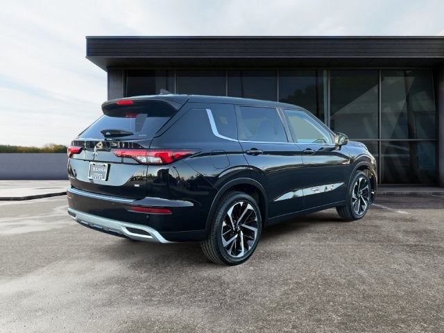 2022 Mitsubishi Outlander SE