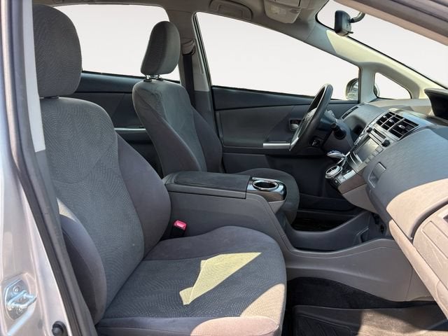 2014 Toyota Prius v Two