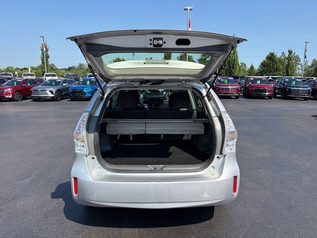2014 Toyota Prius v Two