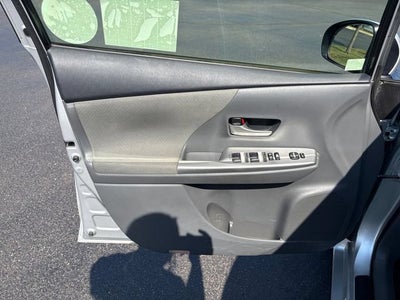 2014 Toyota Prius v Two