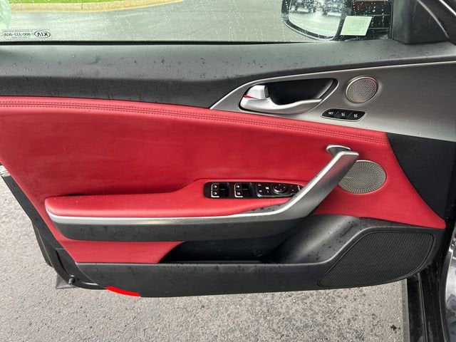 2021 Kia Stinger GT1