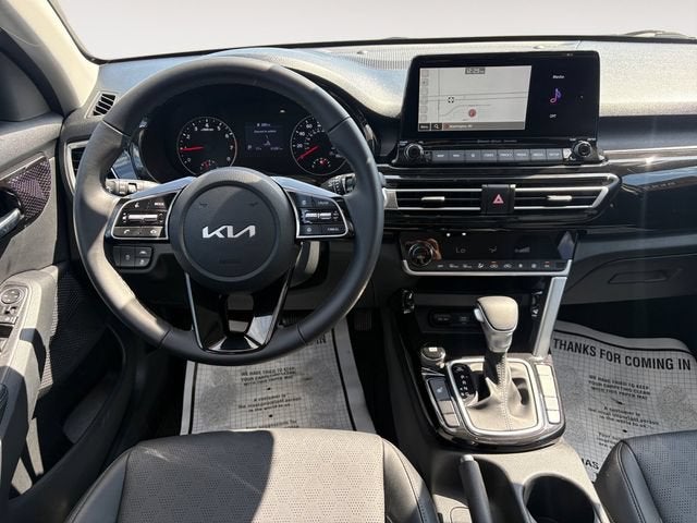 2023 Kia Seltos EX