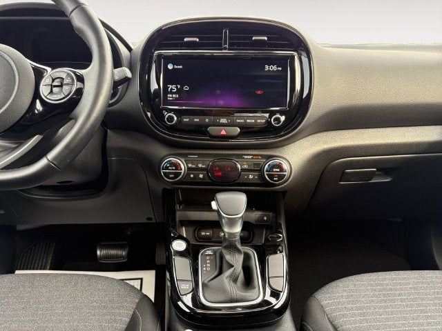 2022 Kia Soul GT-Line