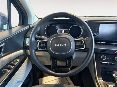 2023 Kia Carnival LX