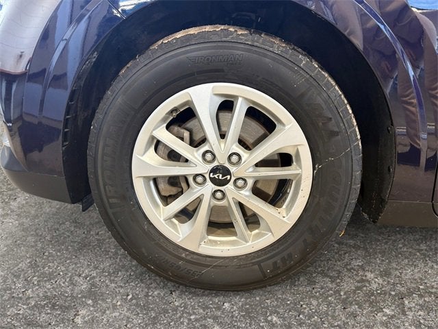 2023 Kia Carnival LX