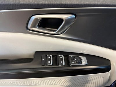 2023 Kia Carnival LX