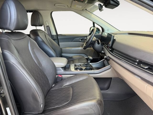 2025 Kia Carnival EX