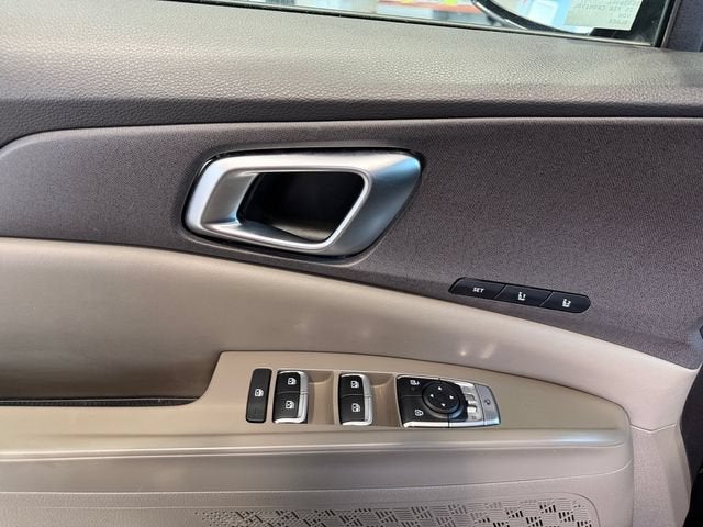 2025 Kia Carnival EX