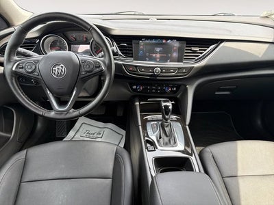 2018 Buick Regal Sportback Essence