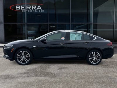 2018 Buick Regal Sportback Essence