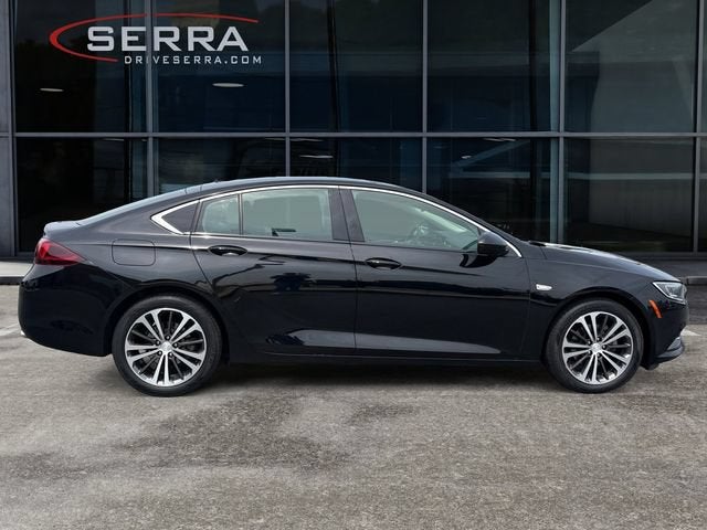 2018 Buick Regal Sportback Essence