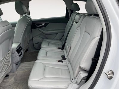 2019 Audi Q7 Premium Plus