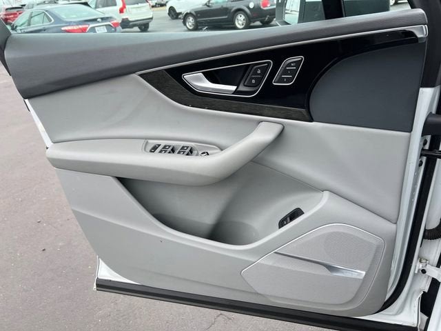 2019 Audi Q7 Premium Plus