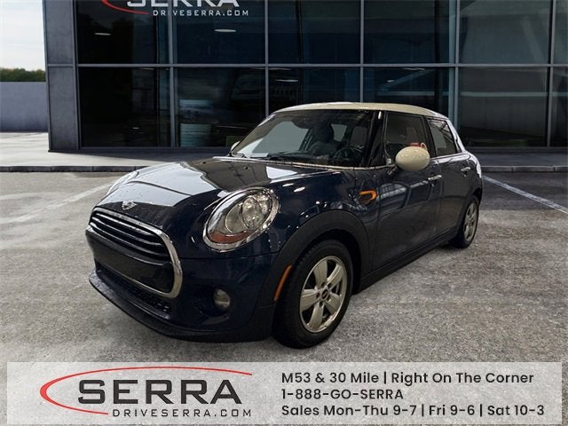 2017 MINI Hardtop 4 Door Cooper