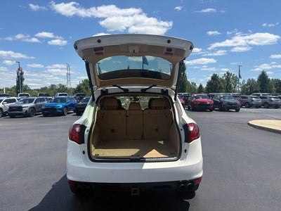 2011 Porsche Cayenne Base