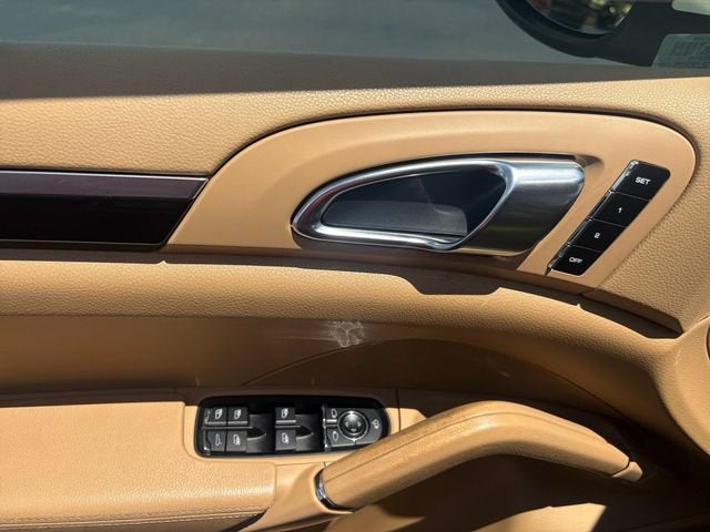 2011 Porsche Cayenne Base