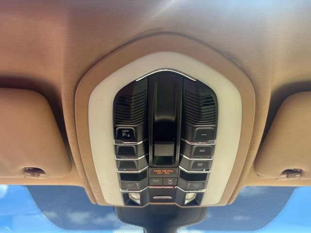 2011 Porsche Cayenne Base