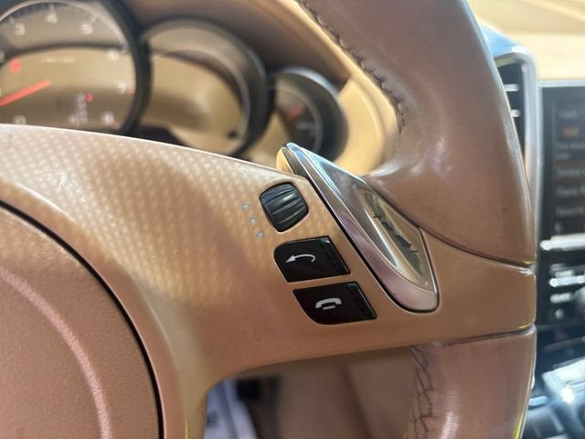 2011 Porsche Cayenne Base