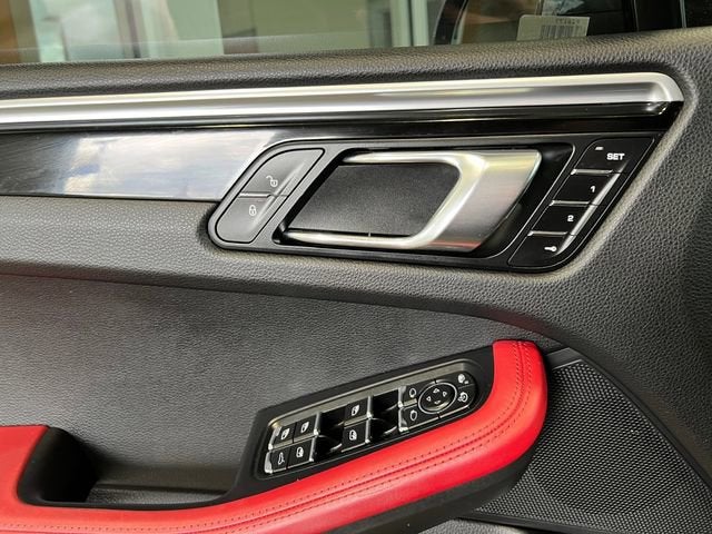 2017 Porsche Macan S