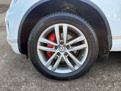 2016 Volkswagen Touareg Sport w/Technology