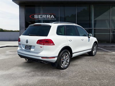 2016 Volkswagen Touareg Sport w/Technology