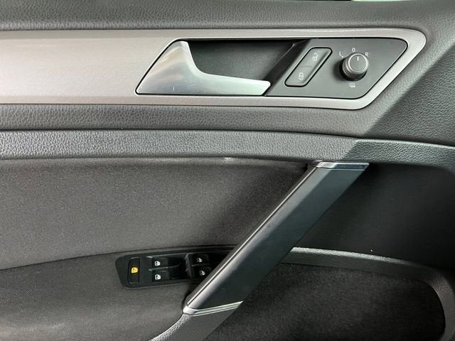 2016 Volkswagen e-Golf SE