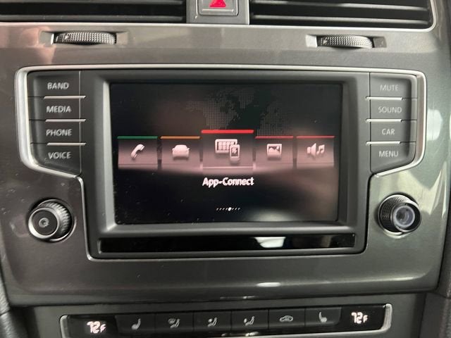 2016 Volkswagen e-Golf SE