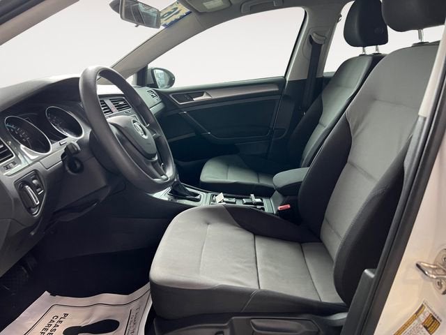 2016 Volkswagen e-Golf SE