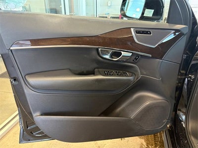 2018 Volvo XC90 Momentum