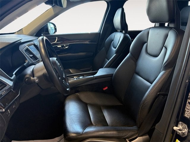 2018 Volvo XC90 Momentum