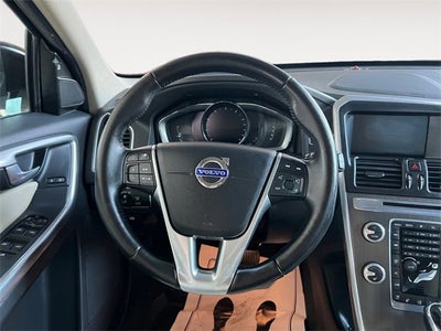 2016 Volvo XC60 T5 Platinum