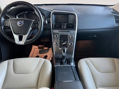 2016 Volvo XC60 T5 Platinum