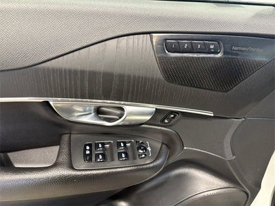 2020 Volvo XC90 Momentum