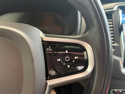 2020 Volvo XC90 Momentum
