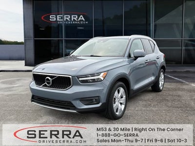 2021 Volvo XC40 Momentum