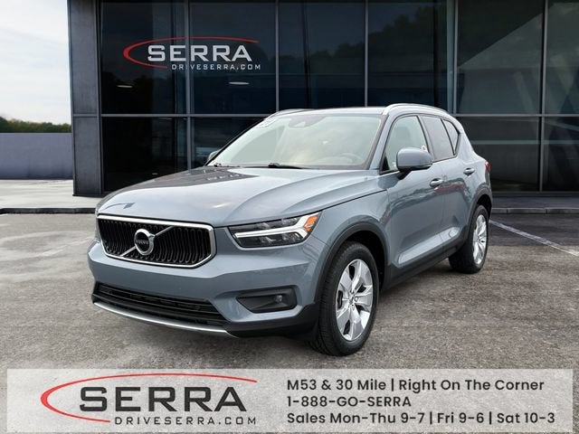 2021 Volvo XC40 Momentum