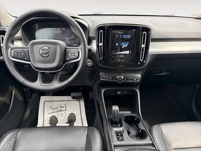 2021 Volvo XC40 Momentum