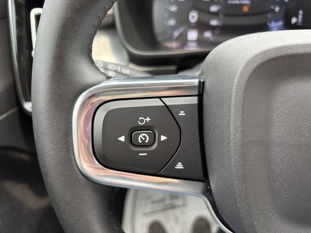 2021 Volvo XC40 Momentum