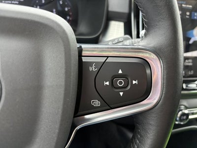 2021 Volvo XC40 Momentum