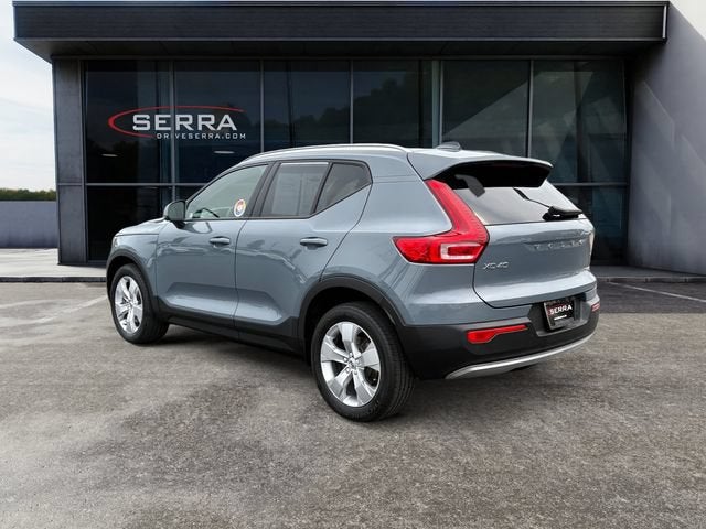 2021 Volvo XC40 Momentum