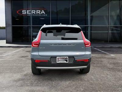 2021 Volvo XC40 Momentum